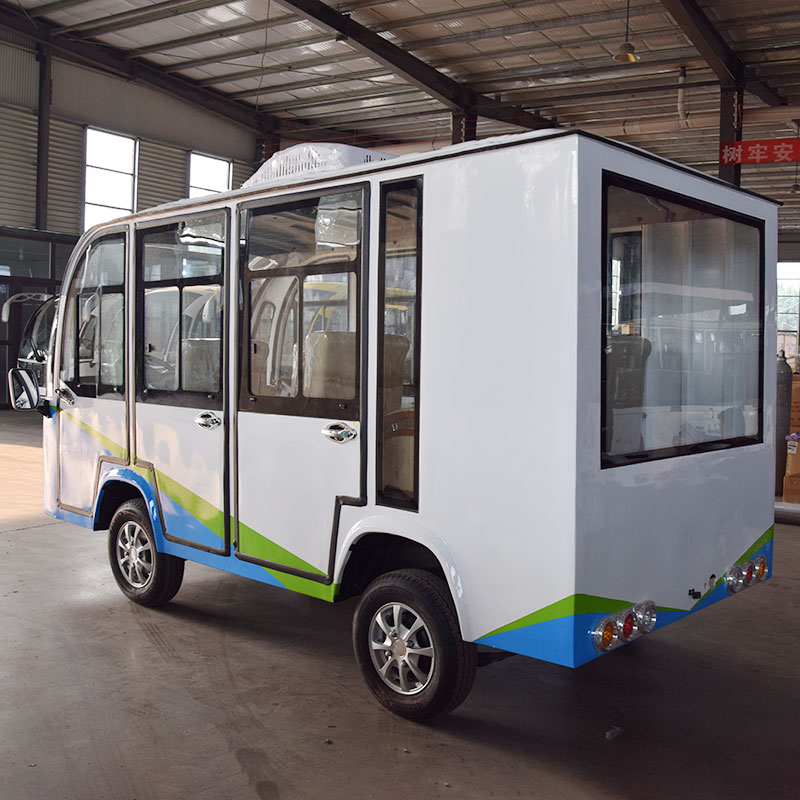 套色带门观光车
